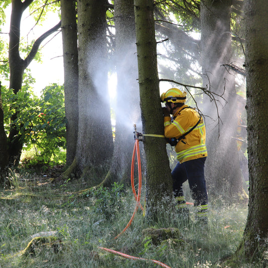 SnakE circular sprinkler building defense/vegetation fire set