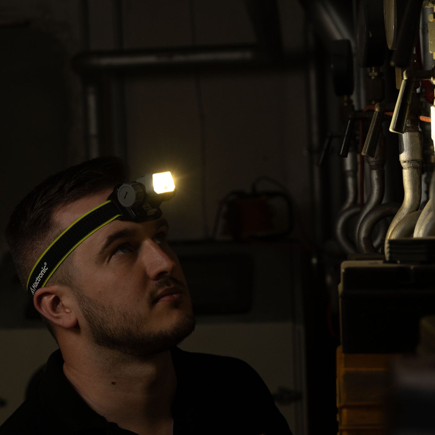 Mactronic Prism THL0141 – Taktische Stirnlampe mit NVG-Halterung und RGB, 650 lm, IPX7