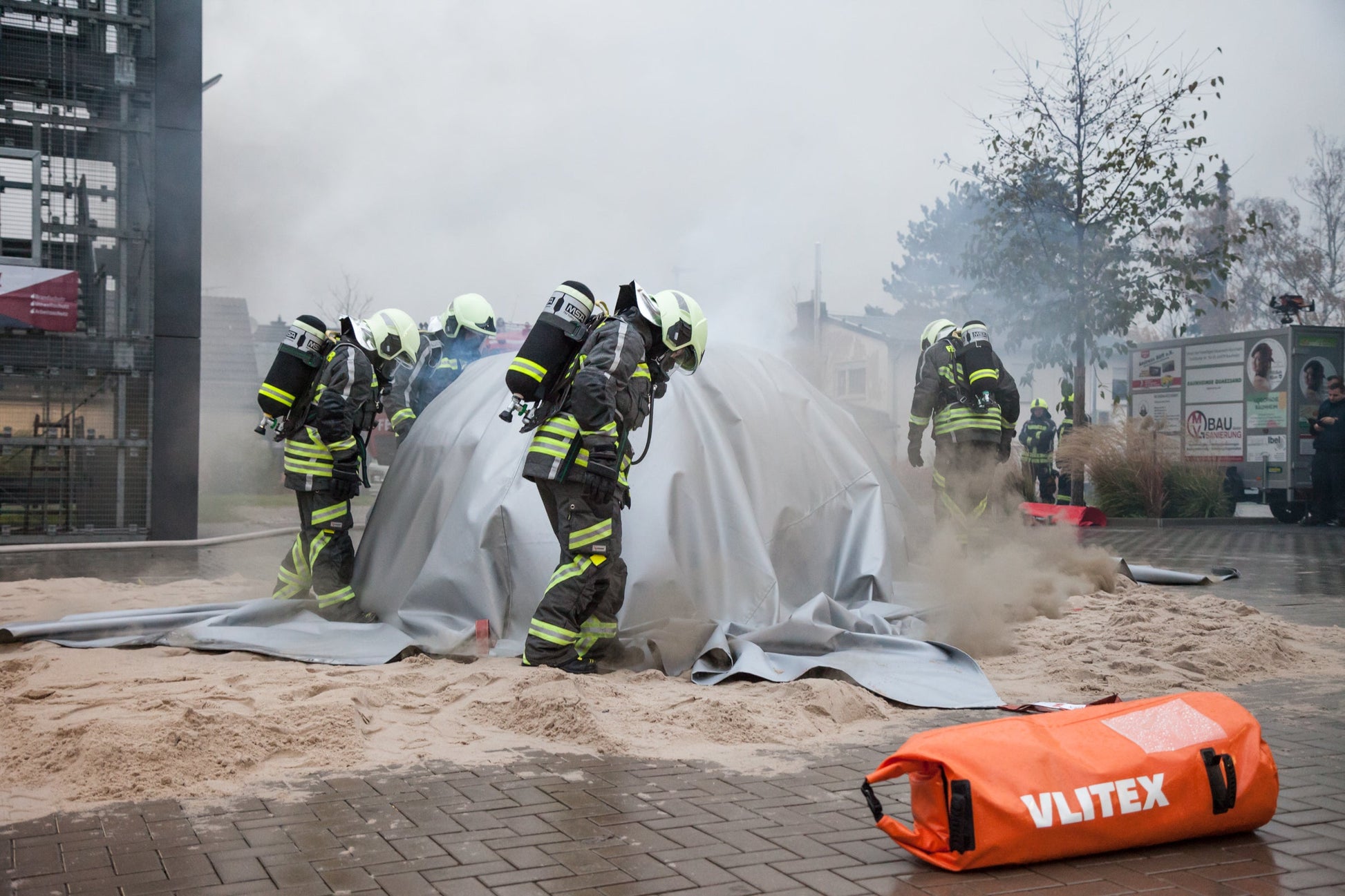 Vlitex PREMIUM Brandbegrenzungsdecke im Realeinsatz an Gabelstapler