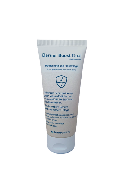 Etikett der BarrierBoost Dual Tube: 2 in 1 Hautschutz und Hautpflege mit universaler Schutzwirkung