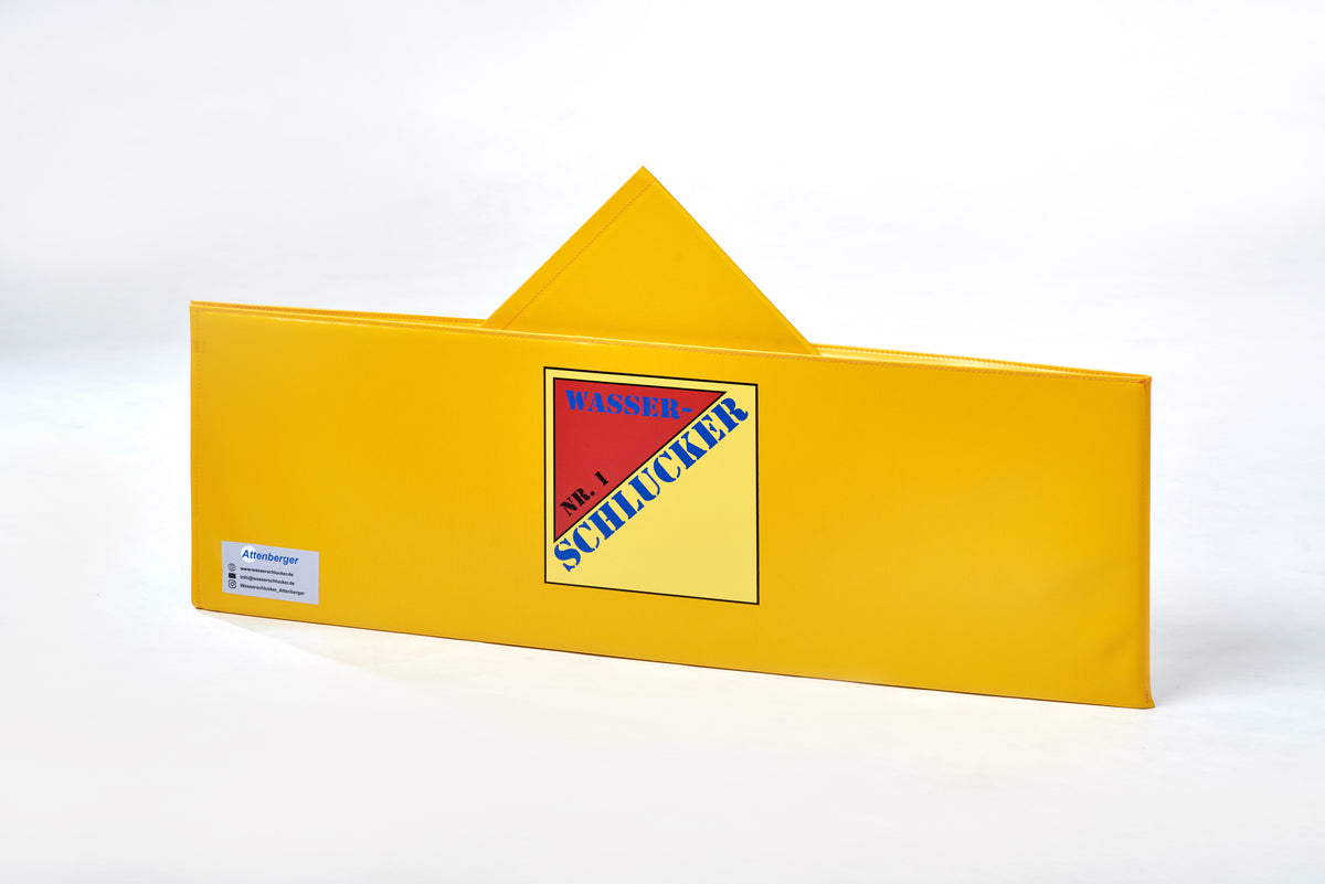 Zusammengeklappter Wasserschlucker in der Seitenansicht mit Typenschild