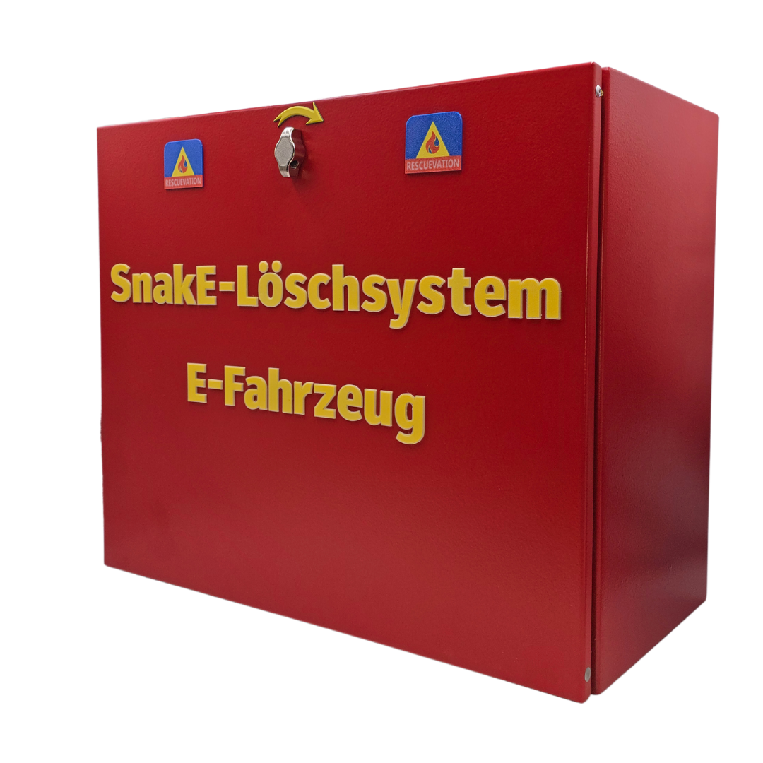 Das Bild zeigt das Rescuevation SnakE-Löschsystem, speziell entwickelt für die Brandbekämpfung von Elektroautos in Tiefgaragen.