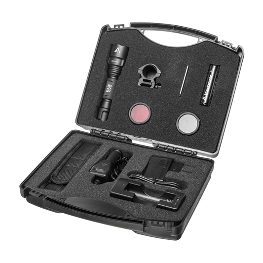Mactronic Black Eye 650 Handtaschenlampe freigestellt – Produktfoto Nr. 1 auf weissem Hintergrund