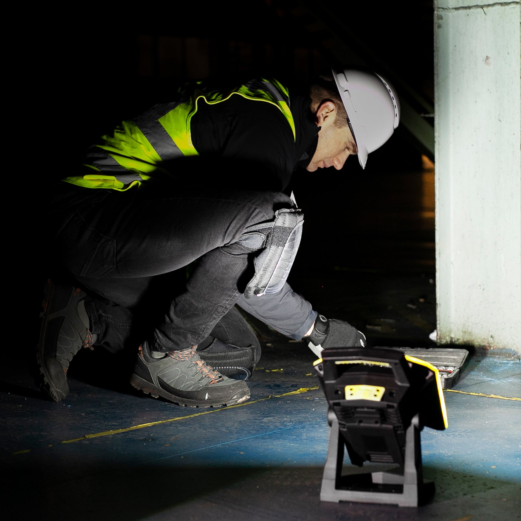 Mactronic Dual Beam PWL0081 Arbeitsleuchte im Einsatz – Anwendungsbild Nr. 5 mit 4500 lm, IP54