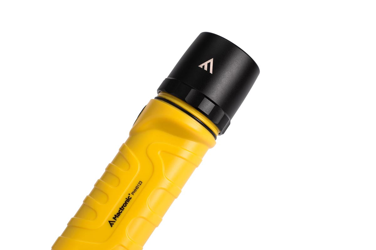 Mactronic Dura Light 2.3 PHH0124 Handtaschenlampe freigestellt – Produktfoto Nr. 3A mit 800 lm, IP67