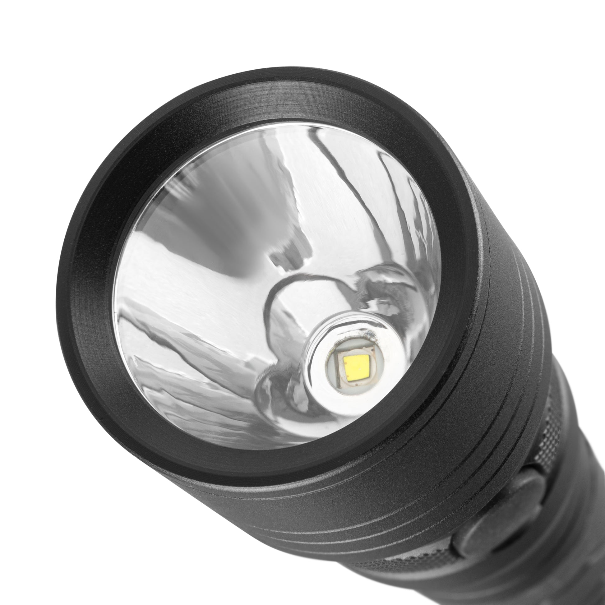 Mactronic Expert PL3 THH0022 Handtaschenlampe freigestellt – Produktfoto Nr. 3 mit 800 lm, IPX7
