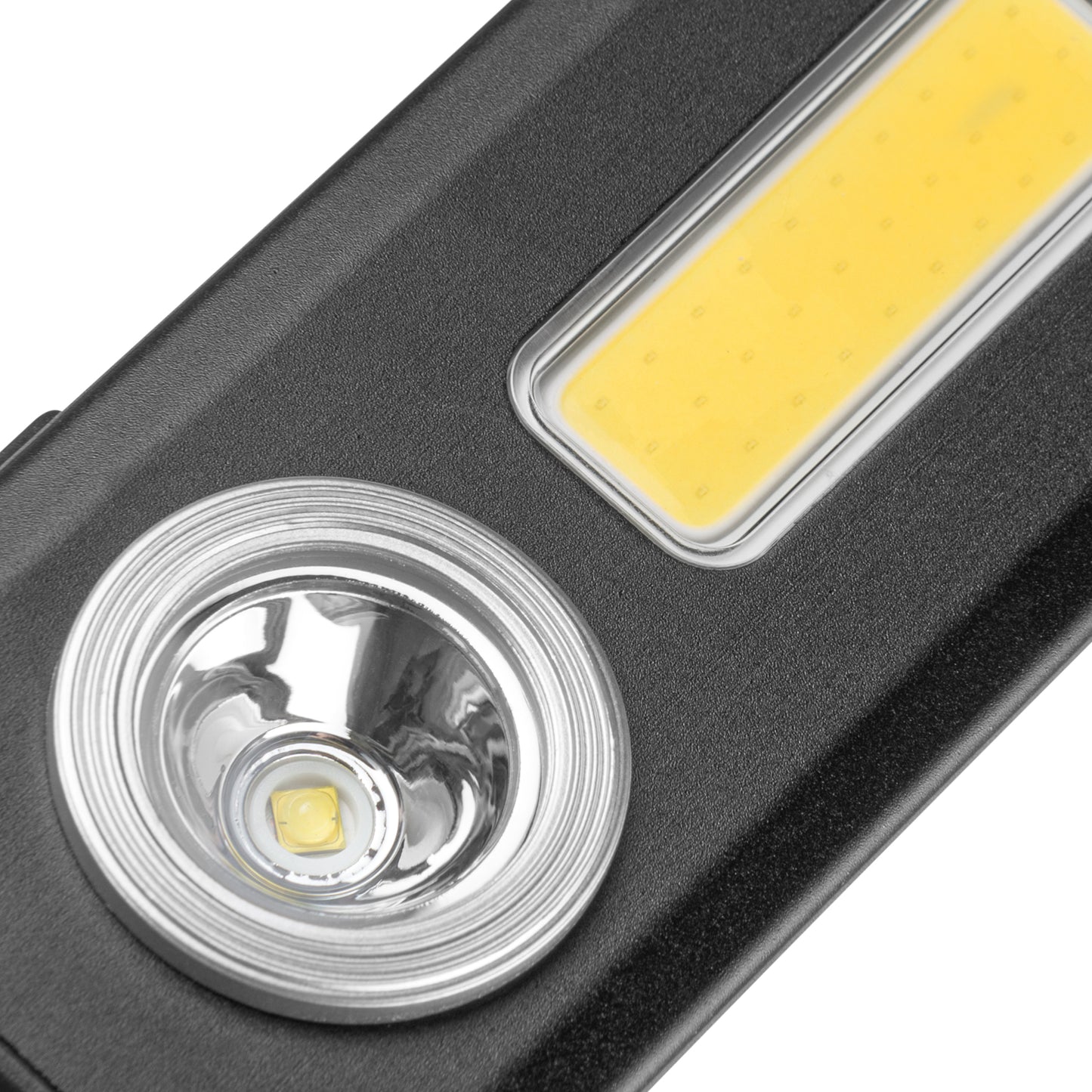 Mactronic Flagger 650 PHH1073 Handtaschenlampe freigestellt – Produktfoto Nr. 3 mit 500 lm, IPX4