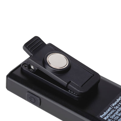 Mactronic Flagger Handtaschenlampe freigestellt – Produktfoto Nr. 3D auf weissem Hintergrund