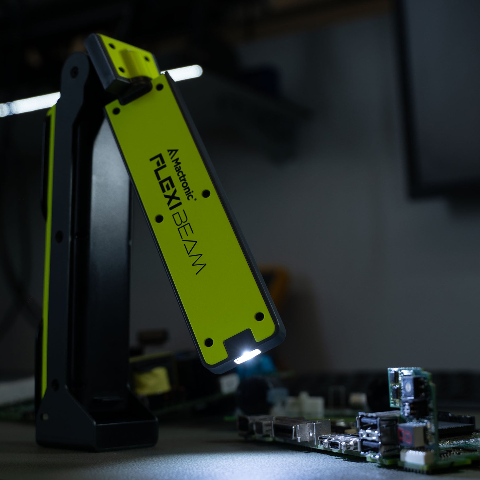 Mactronic Flexi Beam PWL0091 Arbeitsleuchte im Einsatz – Anwendungsbild Nr. 10 mit 600 lm, IP64