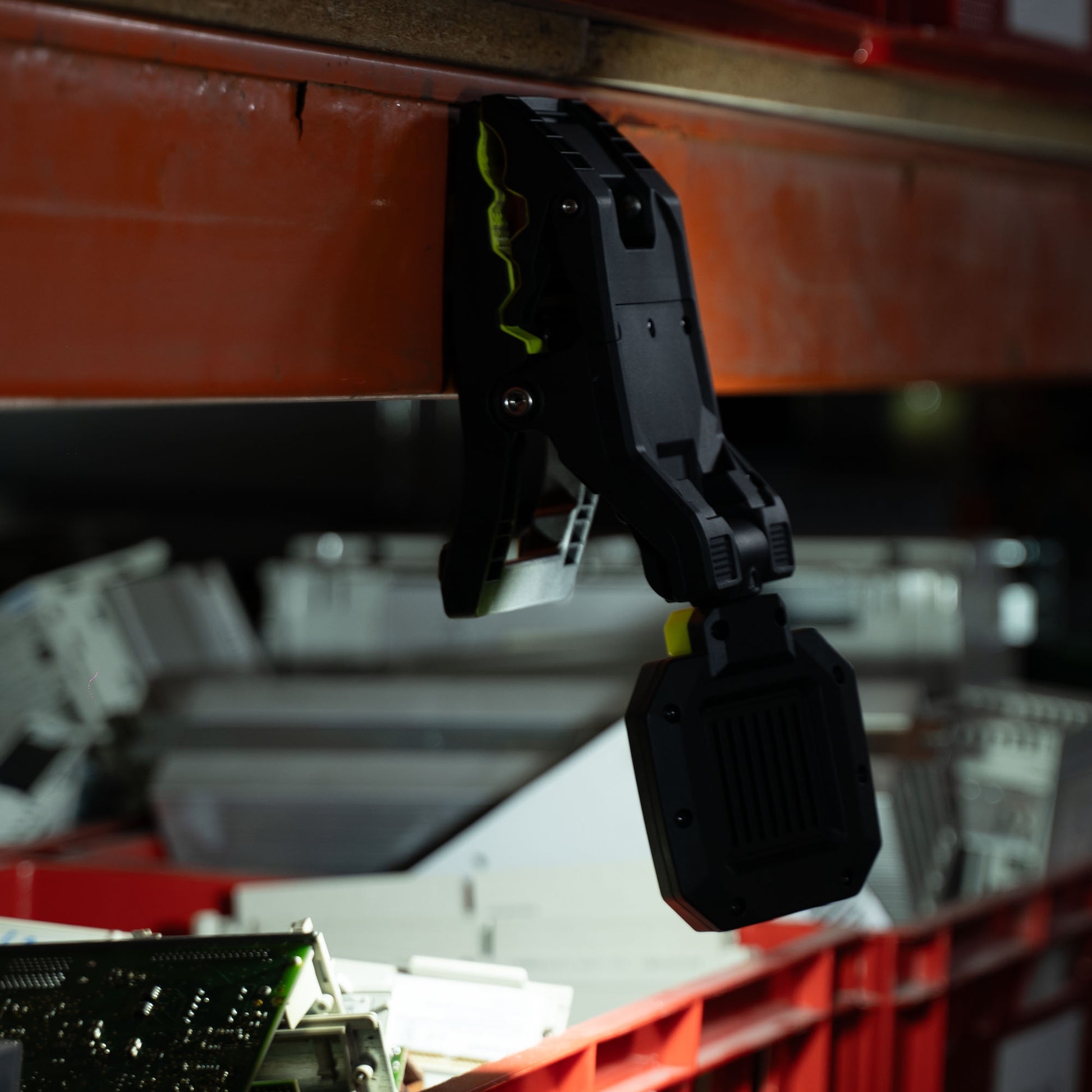 Mactronic Gator Grip PWL0112 – Arbeitsleuchte mit Klemme und Magnet, 1700 lm, IP65 – Ansicht 12