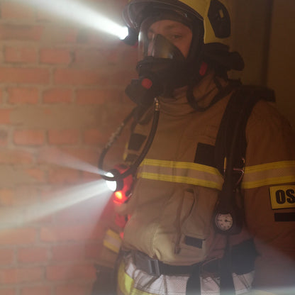Mactronic M-FIRE GUARDIAN XR – ATEX-Winkelleuchte mit Rotlicht | 240 lm | IP67 | Zone 0 | Wiederaufladbar – Ansicht 16