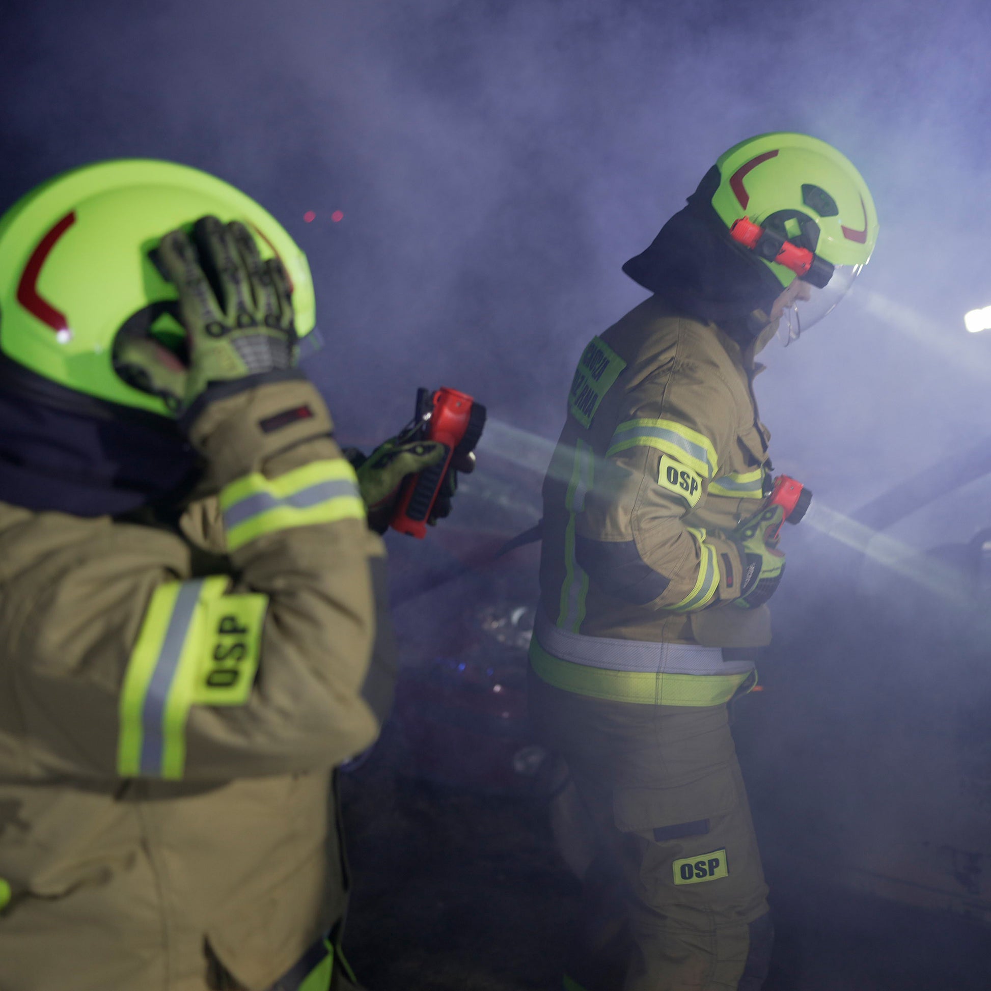 Mactronic M-FIRE GUARDIAN XW – ATEX-Winkelleuchte mit Weißlicht-Flutlicht | 240 lm | IP67 | Zone 0 | Wiederau – Detailansicht